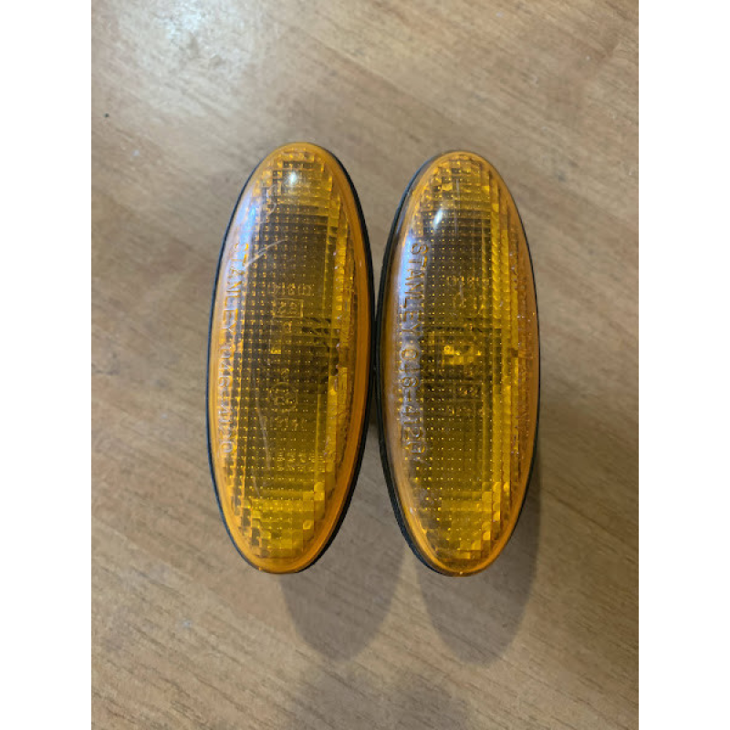 Повторювачі поворотів Mazda 626 GF Повторювачі поворотів Mazda 626 GF