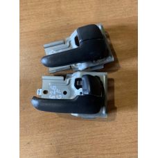 Ручки дверей внутрішні праві Mazda 626 GF