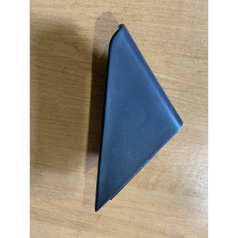 Накладка дзеркала внутрішня (кут) Mazda 626 GF