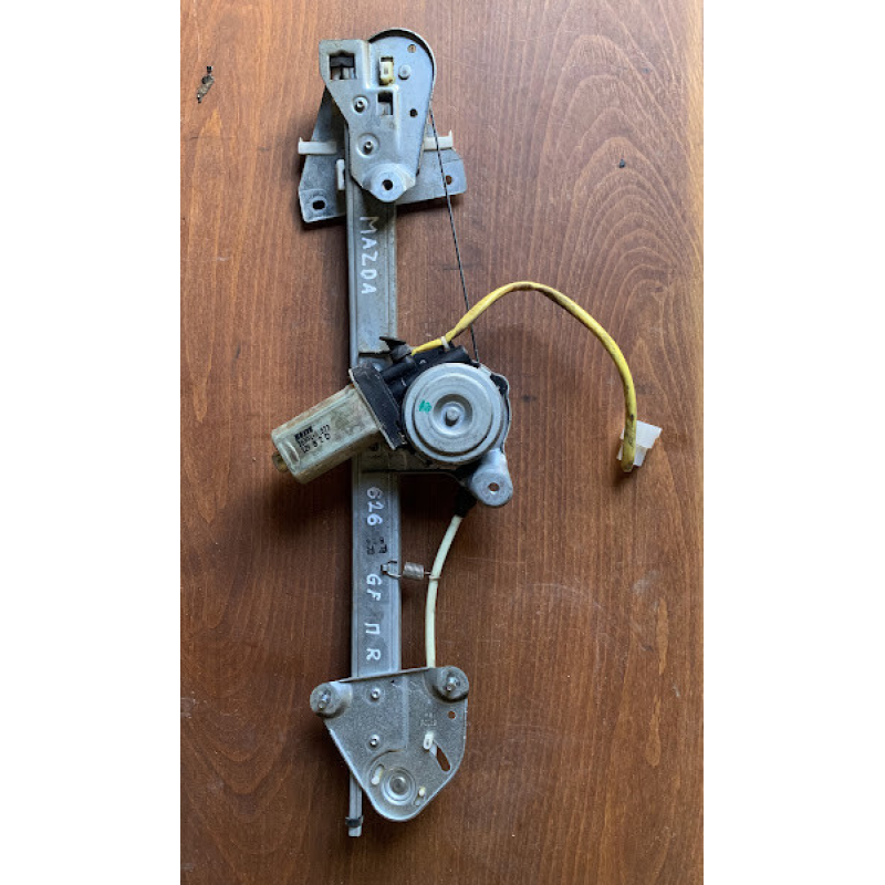 Механізм склопідіймача Mazda 626 GF передній правий Механізм склопідіймача Mazda 626 GF передній правий