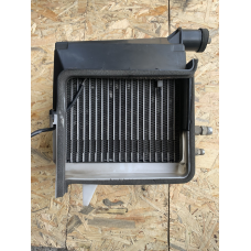 Випарник / радіатор кондиціонера з корпусом Mazda 626 GF