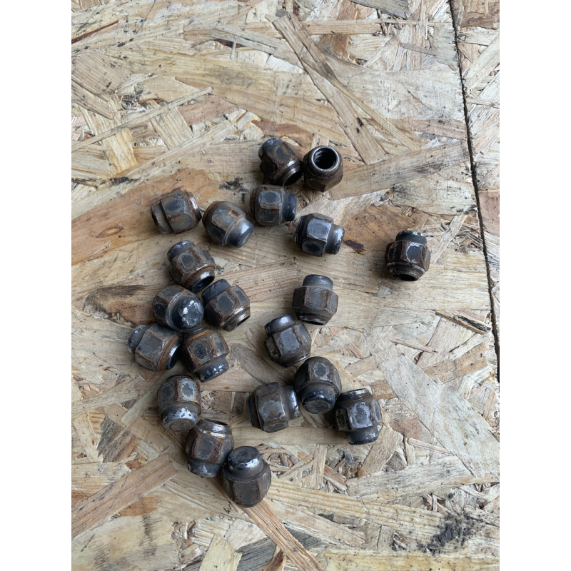 Гайки колісні Mazda 626