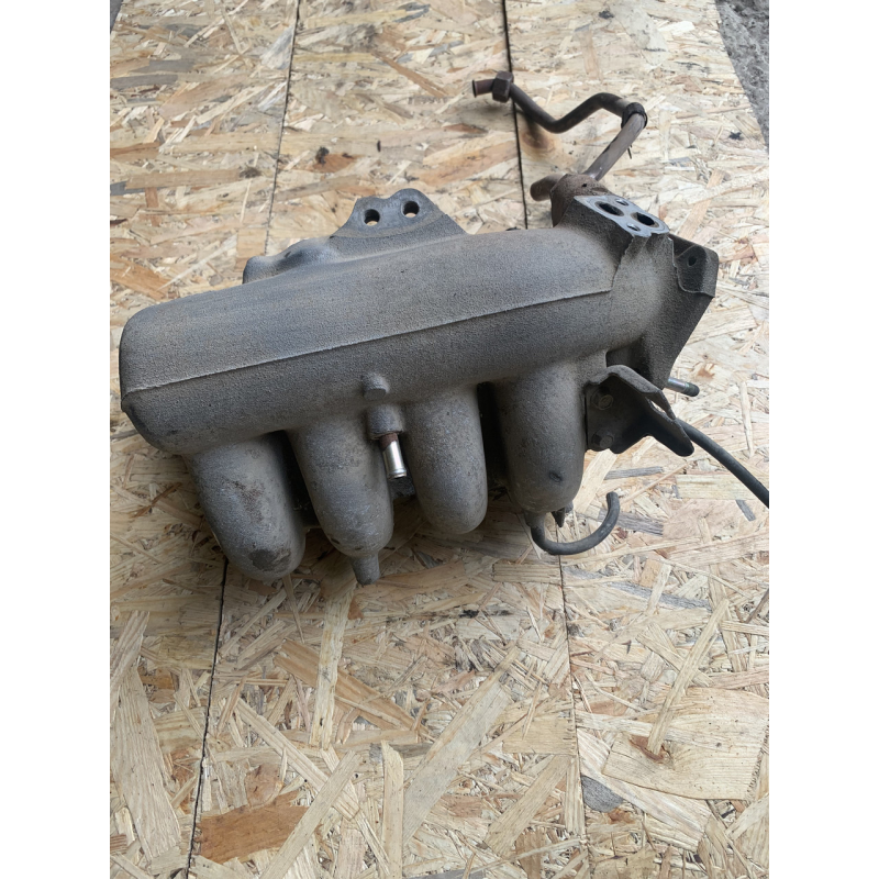 Впускний колектор Mazda 626 GF 1.8, 2.0 бензин