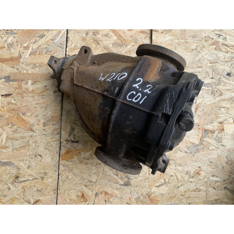 Редуктор задній Mercedes W210 2.2 CDI Редуктор задній Mercedes W210 2.2 CDI