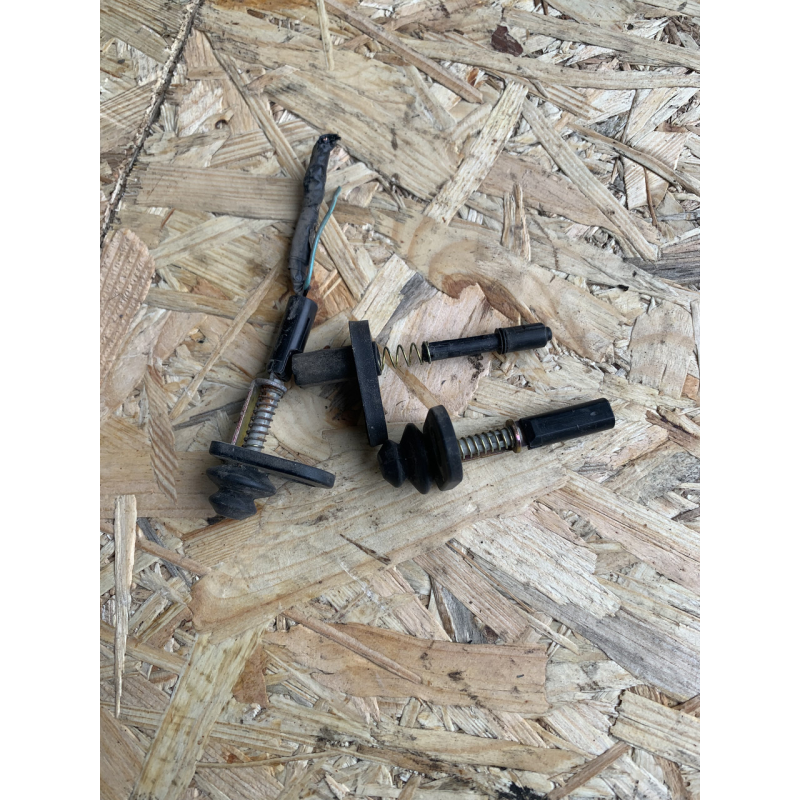 Датчик закриття дверей Mazda 626 GF