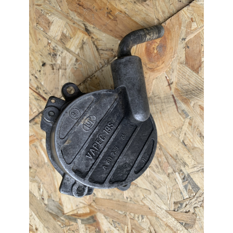 Вакуумний насос Mercedes 2.2 CDI A6112300065 LUK