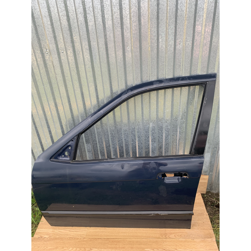 Двері передні ліві BMW 3 E36
