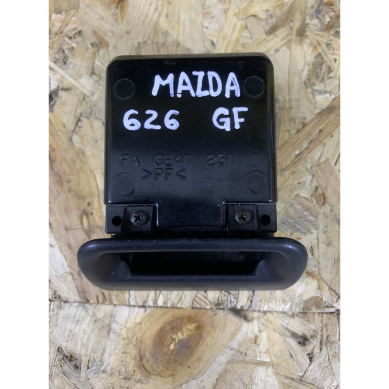 Попільничка Mazda 626 GF