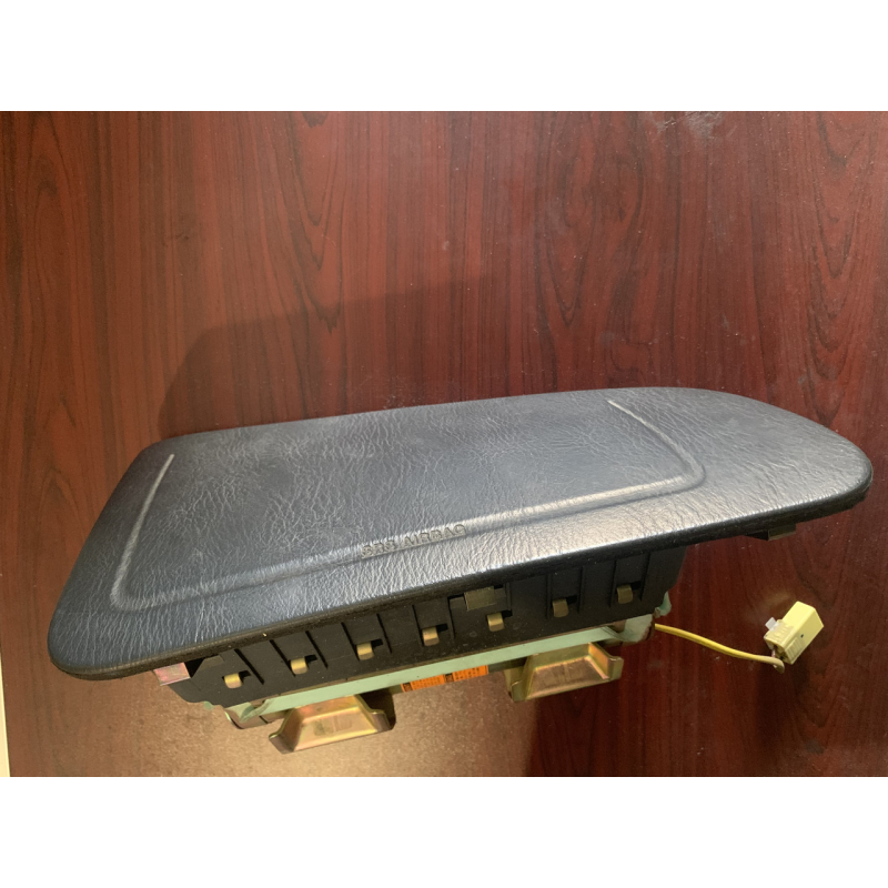 AirBag у торпедо (пасажира) Mazda 626 GF