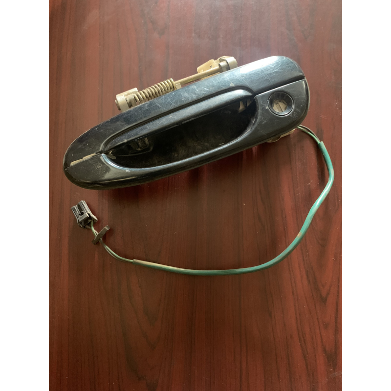 Ручка дверей передня ліва Mazda 626 GF