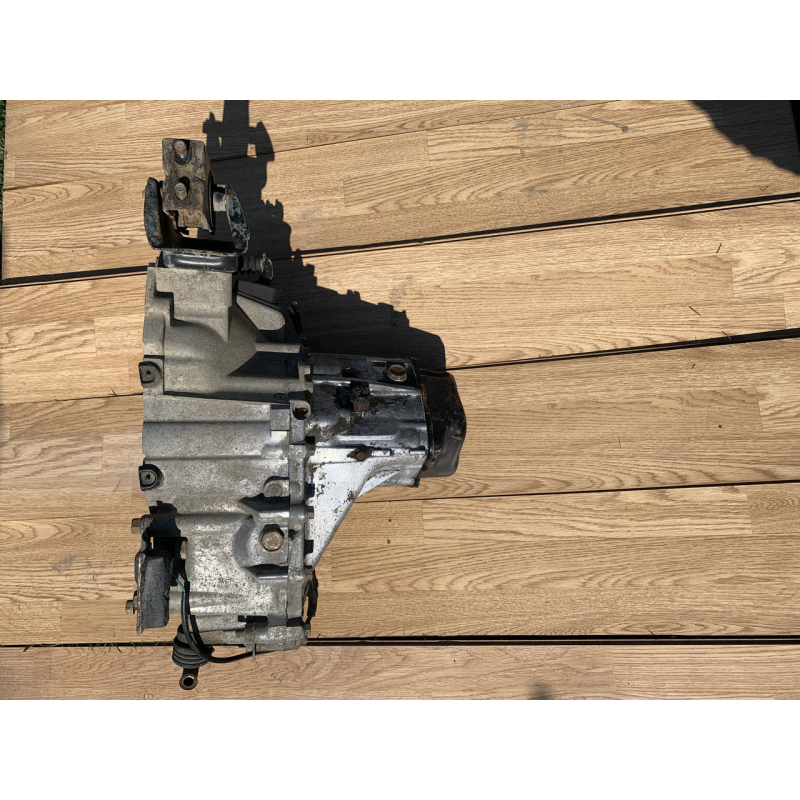 Коробка передач МКПП Mazda 626 GF 1.8 бензин