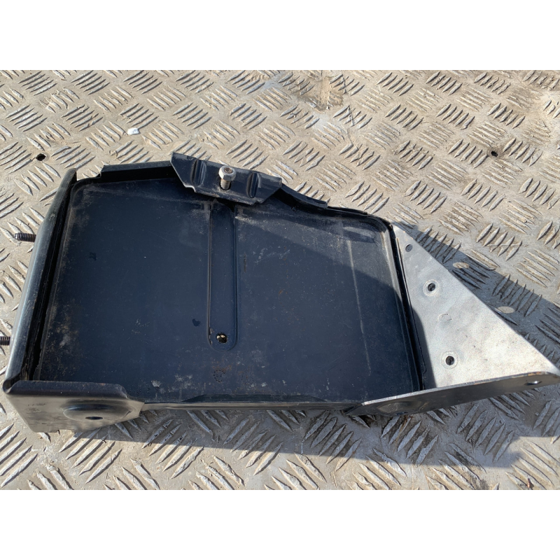 Подіум акумулятора Fiat Tempra 1.6 бензин Подіум акумулятора Fiat Tempra 1.6 бензин