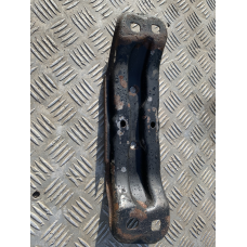 Кронштейн траверса АКПП Mercedes W210 2.2 CDI A2102420901