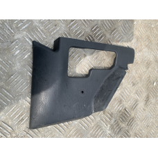 Накладка центрального тунелю Mazda 626 GF GE4T686G1