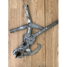 Склопідіймач передній правий механічний BMW 3 E36