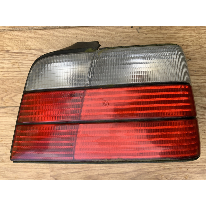 Ліхтар задній правий BMW 3-Series E36 9405445 T