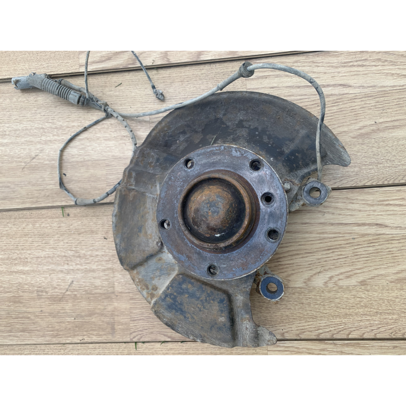 Цапфа / поворотний кулак BMW 3-Series E36 передній лівий Цапфа / поворотний кулак BMW 3-Series E36 передній лівий