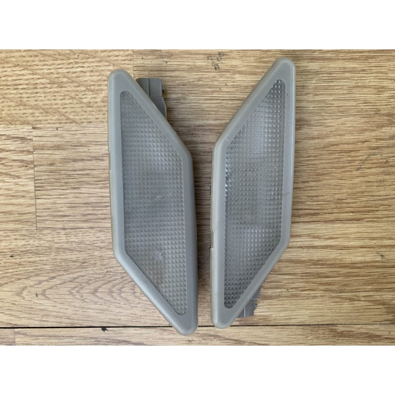 Плафон салону задній бічний Bmw 3-Series E36 седан 63311387038