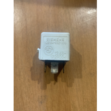 Реле Siemens V23134-C52-X90 BMW 12631729004
