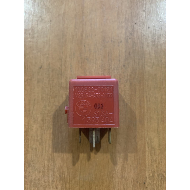 Реле Siemens V23134-A52-X153 BMW 61361393404 Реле Siemens V23134-A52-X153 BMW 61361393404