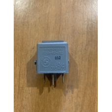 Реле Siemens V23134-B57-X152 BMW 61361393403