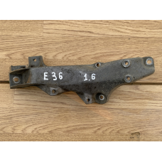 Кронштейн кріплення двигуна лівий BMW E36 1.6 бензин 1137015