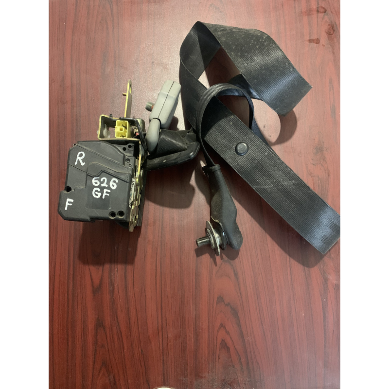 Ремінь безпеки передній правий Mazda 626 GF Ремінь безпеки передній правий Mazda 626 GF