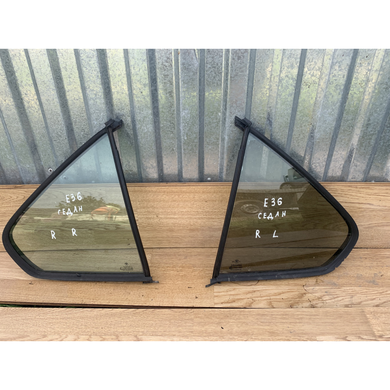 Скло дверей задніх глухе Bmw E36 седан Скло дверей задніх глухе Bmw E36 седан