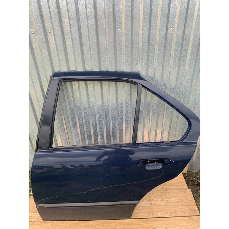 Дверка задня ліва Bmw 3 Series E36