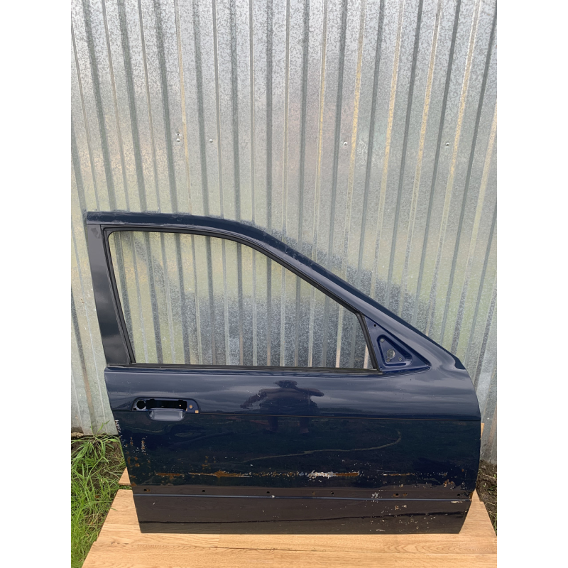 Дверка передня права Bmw 3 Series E36