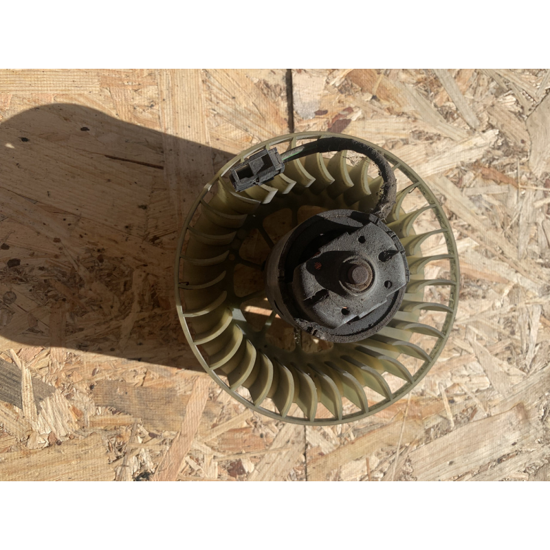 Моторчик пічки Bmw 3 Series E36