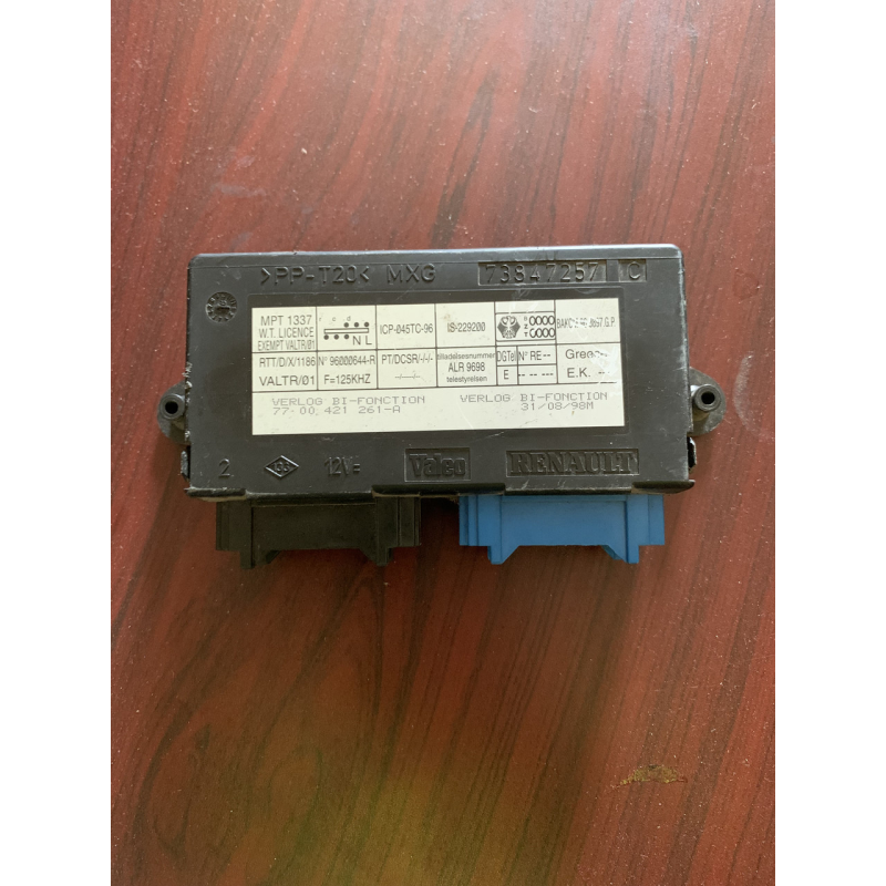 Блок центрального замка Renault Laguna 1 7700421261 73847257