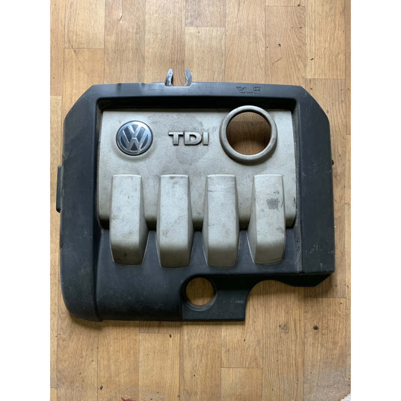 Кришка мотора Volkswagen Caddy 1.9 TDi