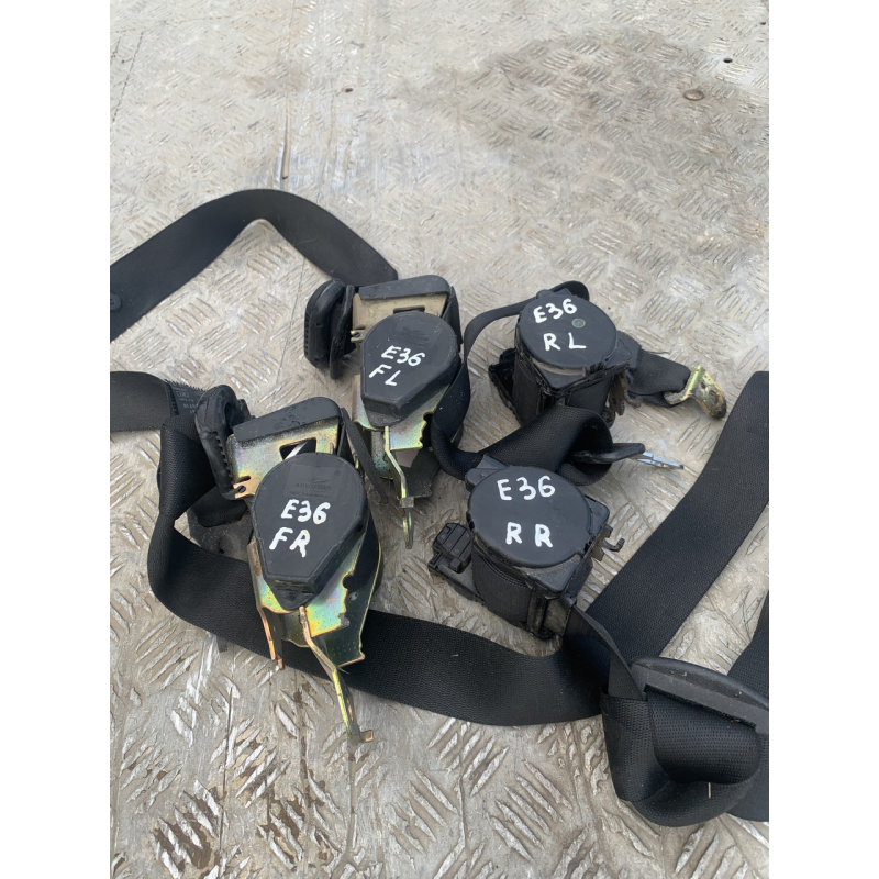 Ремні безпеки BMW 3 Series E36 Ремні безпеки BMW 3 Series E36