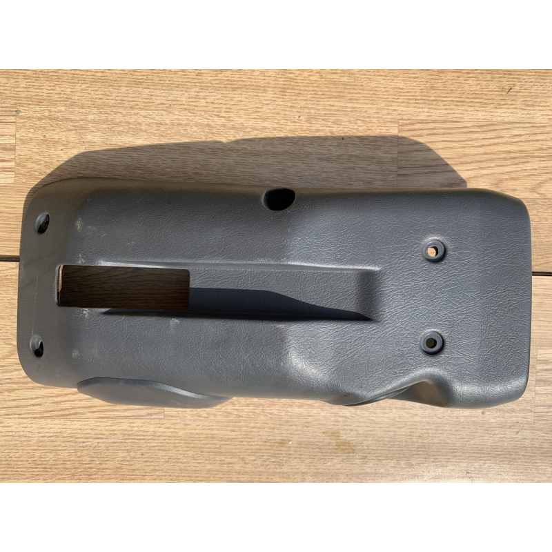 Кожух рульової колонки Mitsubishi Pajero Sport