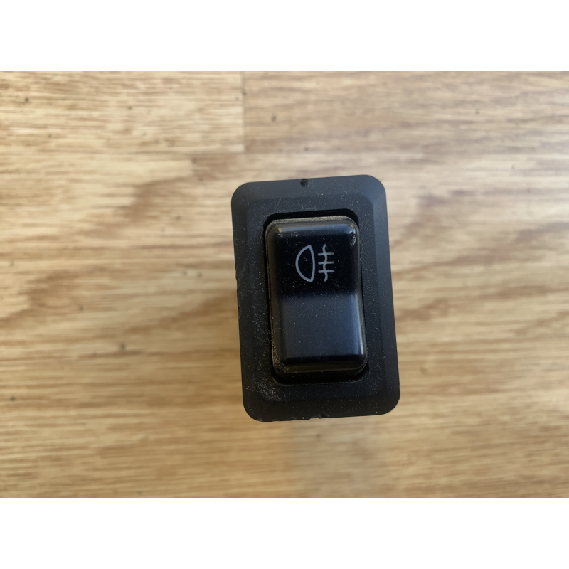 Кнопка протитуманних фар Mitsubishi Pajero Sport