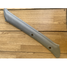 Накладка стійки передньої правої Mitsubishi Pajero Sport MR 417238