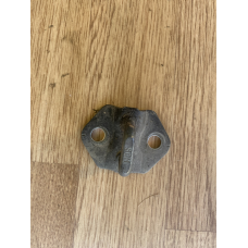 Скоба Фіксатор багажника Mitsubishi Pajero Sport