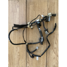 Проводка дверей передня права Mitsubishi Pajero Sport