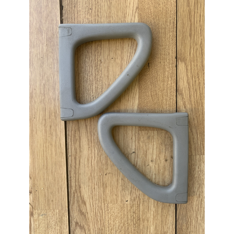 Ручка стелі Mitsubishi Pajero Sport Ручка стелі Mitsubishi Pajero Sport