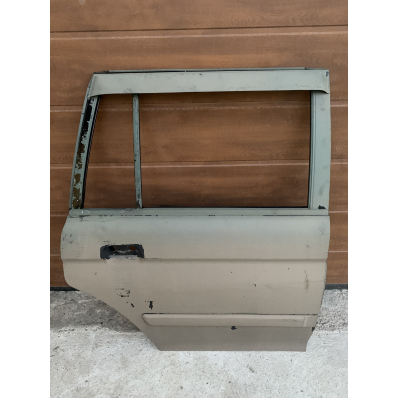 Двері задні праві Mitsubishi Pajero Sport 1 Двері задні праві Mitsubishi Pajero Sport 1