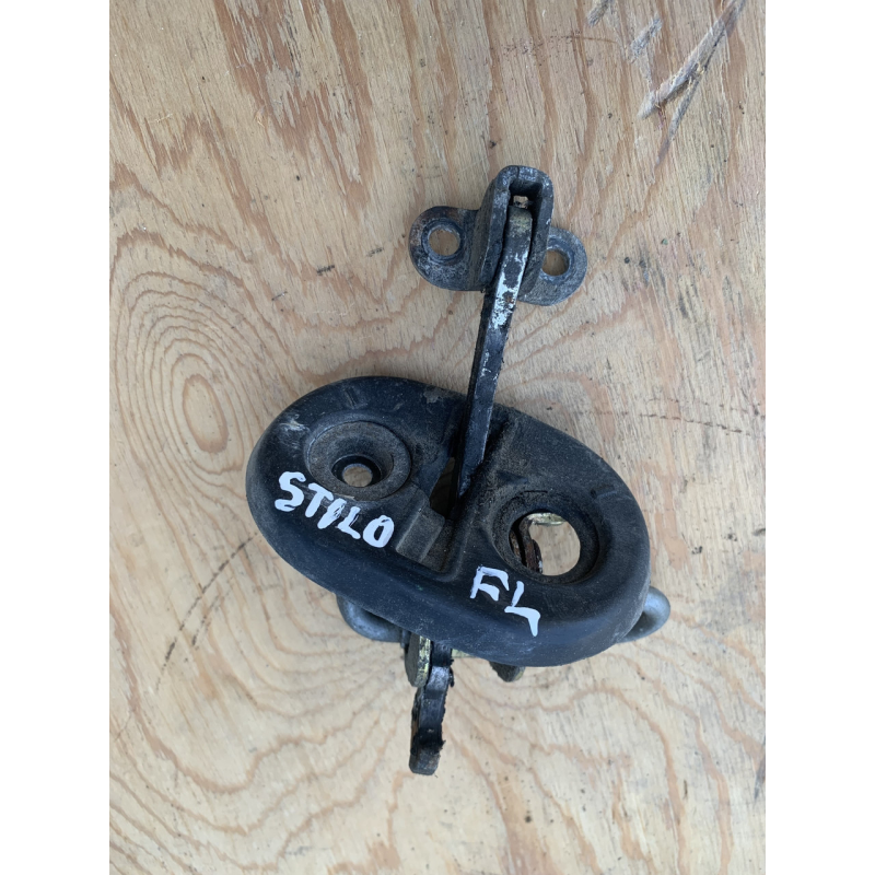 Обмежувач дверей Fiat Stilo перед лівий Обмежувач дверей Fiat Stilo перед лівий