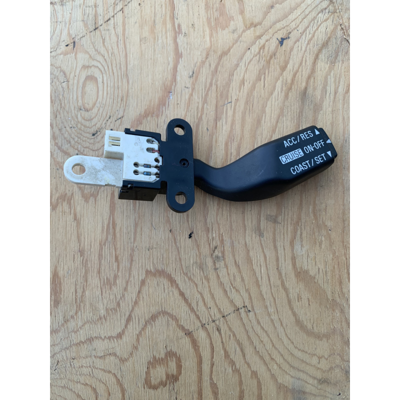 Перемикач круїз контролю Mitsubishi Pajero Sport Перемикач круїз контролю Mitsubishi Pajero Sport