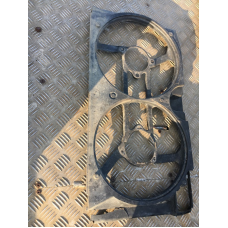 Корпус Дифузор вентилятора Mercedes E300 TD W210 2105052155