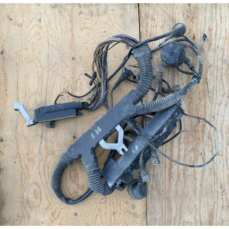 Провід двігуна BMW E36 1.6 бензин Провід двігуна BMW E36 1.6 бензин