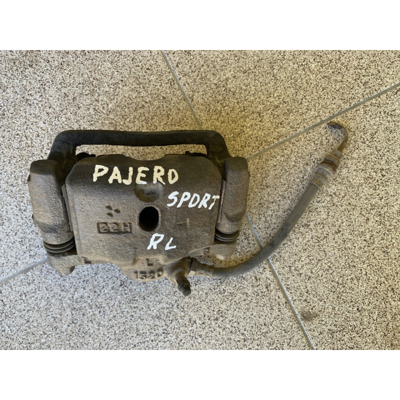 Супорт задній лівий Mitsubishi Pajero Sport 1 Супорт задній лівий Mitsubishi Pajero Sport 1