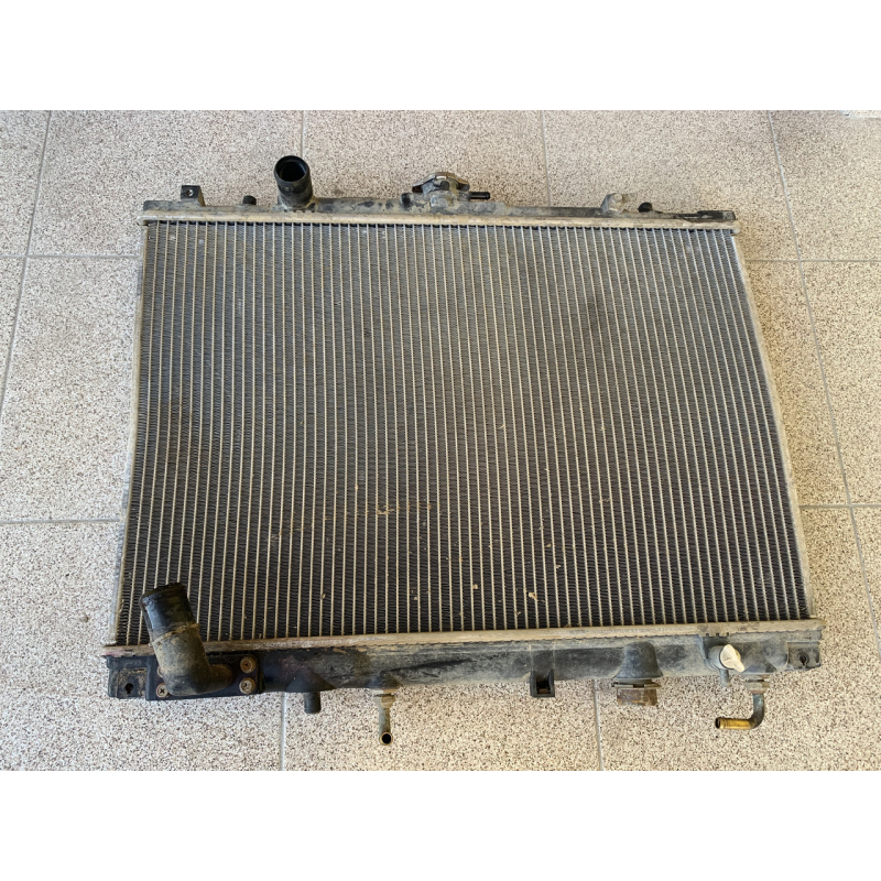 Радіатор охолодження Mitsubishi Pajero Sport 1 Радіатор охолодження Mitsubishi Pajero Sport 1