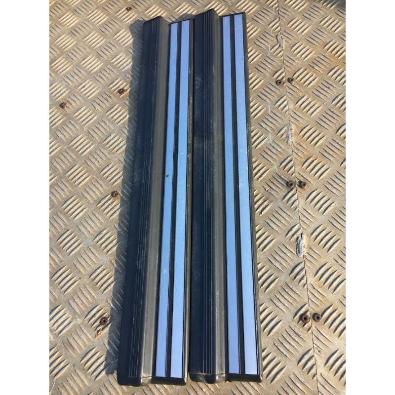 Накладка порога салону передня Mercedes W210 95-02 2106800135 Накладка порога салону передня Mercedes W210 95-02 2106800135