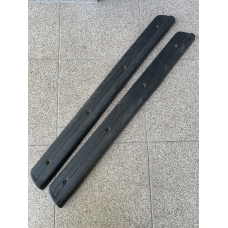 Накладка порогу передня Mitsubishi Pajero Sport MR227571 MR227572