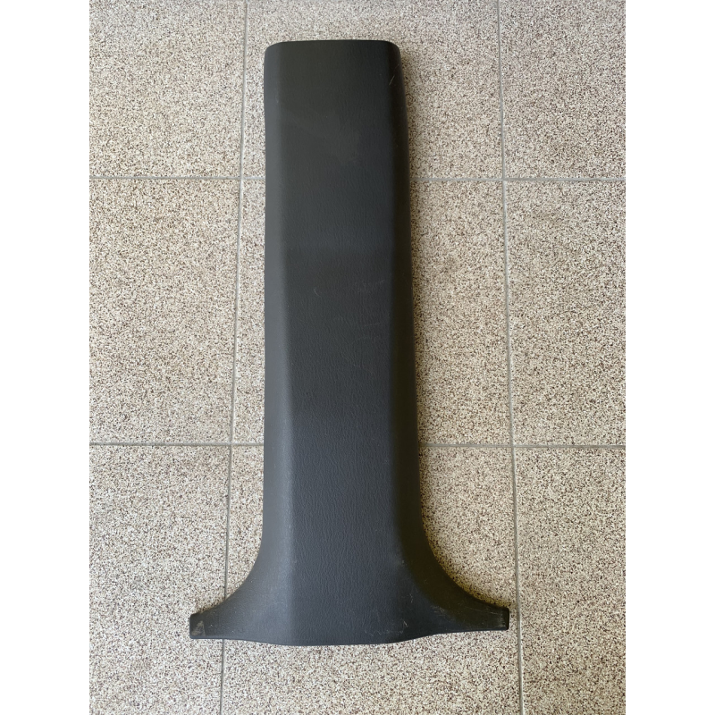 Накладка стійки центральної нижня Mitsubishi Pajero Sport MR532783 MR227574